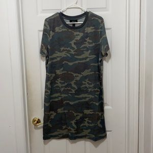 Never Worn Forever 21 Plus Camo T-shirt Dress
